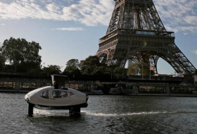   'Flying taxi' tested in Paris as city battles congestion & pollution-  NO COMMENT    