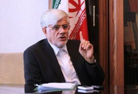Iran`s opposition presidential candidate criticises government