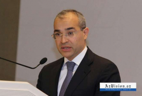 Azerbaijani minister congratulates Islamic Development Bank 