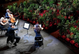   Barcelona opera reopens with performance for more than 2000 potted plants –   NO COMMENT    