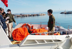 Refugee boat sinks off Turkey`s Aegean coast, 24 dead