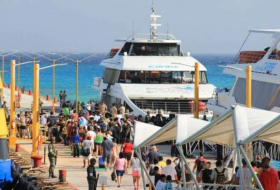 Ferry blast injures 18 passengers in Mexican Caribbean