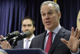 New York attorney general quits after assault allegations