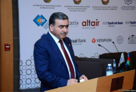 Azerbaijan to adopt new program of transition to non-cash payments 