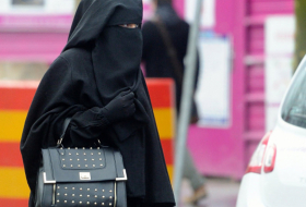 Algeria bans wearing of full-face veils at work