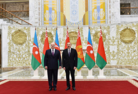 Official welcome ceremony held for Azerbaijani president in Minsk - PHOTOS