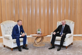  Ilham Aliyev meets EIB vice-president