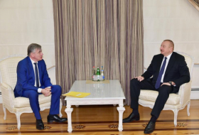  President Ilham Aliyev receives head of France-Caucasus Friendship Group  