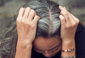  Scientists discover 'why stress turns hair white' -   iWONDER  