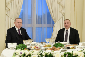   Azerbaijani president hosts reception in honor of his Turkish counterpart  