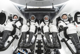     SpaceX Nasa launch:   astronauts head to International Space Station onboard Dragon capsule -   VIDEO    