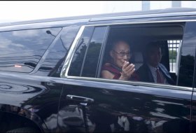 Dalai Lama arrives in New York for medical treatment