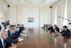  President Ilham Aliyev receives delegation headed by Italian defense minister  