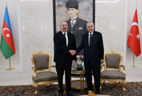  Azerbaijani and Turkish Presidents meet at Ankara Esenboğa Airport 