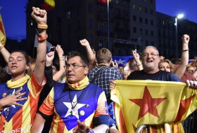 Catalan separatists on collision course with Madrid after election victory - VIDEO