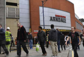 Manchester Arndale shopping centre EVACUATED just hours after Ariana Grande terror attack