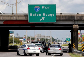Governor: only 1 shooter in Baton Rouge bloodbath killing three officers