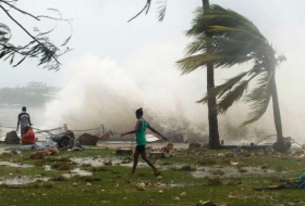 Vanuatu tsunami threat over after big earthquake hits islands