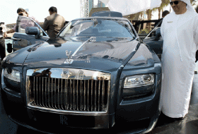 Saudi style: officials banned from buying cars, furniture 