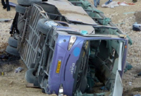 Bus overturns in Turkey, 50 injured
