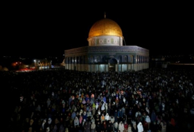 Jewish hardliners ejected from Jerusalem mosque compound
