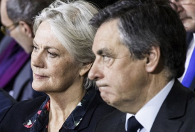 Police raid French parliament in François Fillon investigation