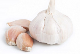The quickest (and only) way to get rid of garlic breath 