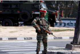 Indian and Pakistani troops exchange gunfire in Kashmir