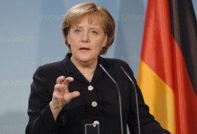 Merkel starts new talks to form government
