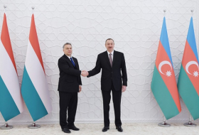 President Ilham Aliyev, Hungarian PM hold one-on-one meeting