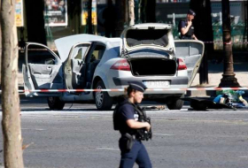 Champs Elysees attacker had been in Turkey and had huge arsenal of weapons