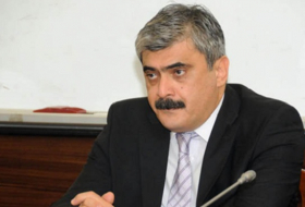 Azerbaijan’s finance minister signs condolence book at French embassy