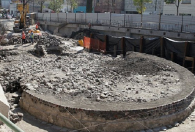 Mexico archaeologists find temple to wind god beneath supermarket 