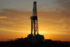 Turkmenistan should focus on developing Caspian oil fields 