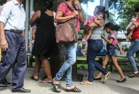 WHO advises women to delay pregnancy over Zika virus threat