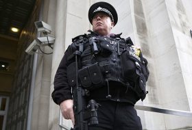 Gang violence may be behind London knife attack 