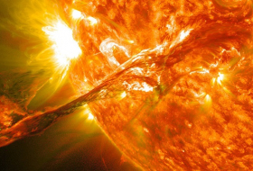 NASA gets first clear images of Sun`s volatile edge - VIDEO