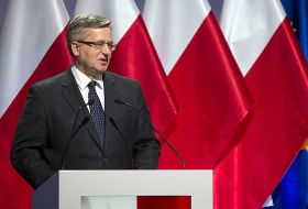 Polish ex-Ppresident Komorowski hospitalized in Warsaw