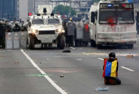 Several people injured in clashes with police in Venezuela