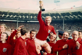 David Cameron slammed over honours snub for 1966 World Cup heroes