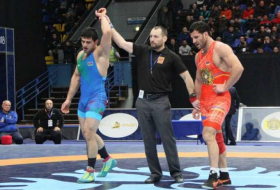 Azerbaijani wrestlers defeated Armenian rivals - PHOTOS