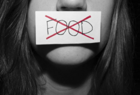 Many adults 'don't know signs of eating disorders'