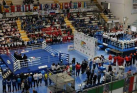 Youth Azerbaijani boxers make successful start to European Championships