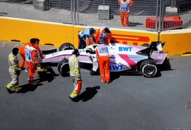 Crash in FIA Formula 2 F1 free practice session in Baku