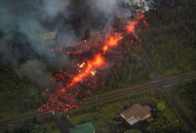 Hawaii rushes to move flammable chemicals from lava flow path