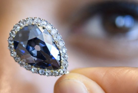 Farnese Blue diamond fetches $6.7m at Geneva auction