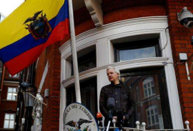 Ecuador' UK embassy imposes new communications bans on WikiLeaks founder