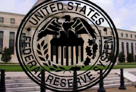 U.S. fed funds rate falls as volume picks up