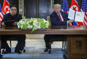 Trump and Kim sign document at Singapore summit - DETAILS