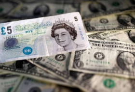 Pound tumbles to new low against dollar as Brexit prospects worsen